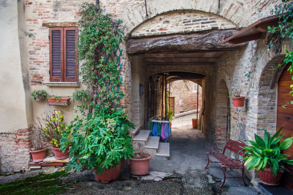 cosa vedere a montefalco 1 giorno tra arte e sagrantino