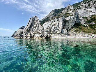 Conero: Where the Adriatic Changes the Conversation